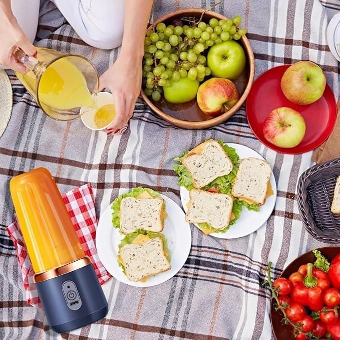 Small Portable Juicer – USB Rechargeable Mini Blender for Juices & Smoothies (Compact & Travel-Friendly, 410g)